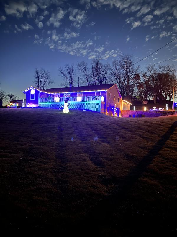 Christmas Lights Voting  Connor Davis 528 Fifth st, Philo, Ohio 43771