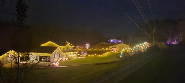 Christmas Lights Voting  Ryan Pettu 2860 Coopermill Rd, Zanesville, Ohio 43701